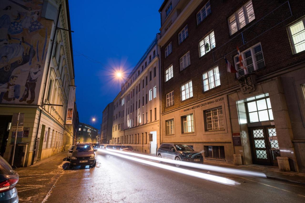 Haas Apartments Downtown With Parking Brno Bagian luar foto