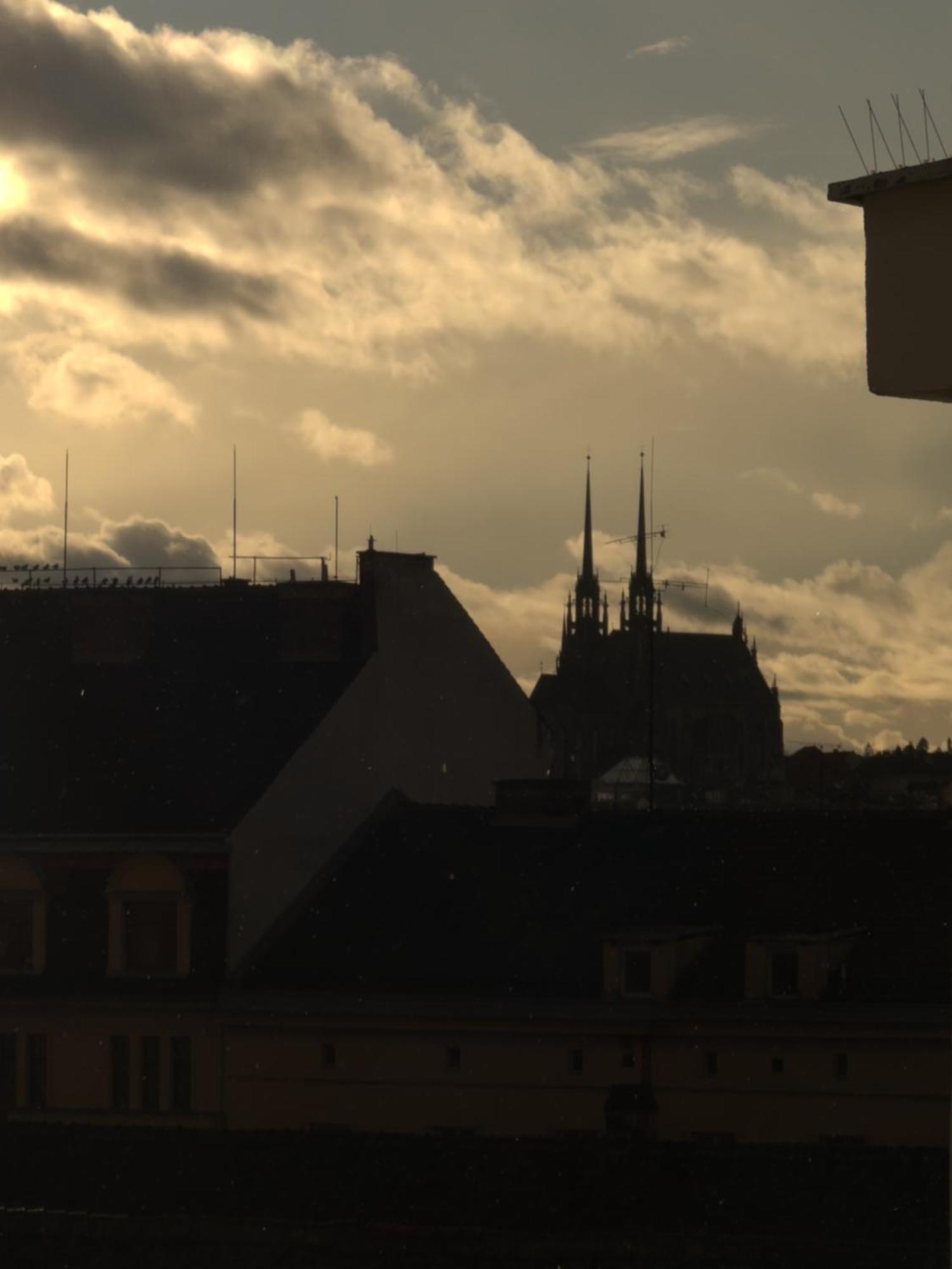 Haas Apartments Downtown With Parking Brno Bagian luar foto