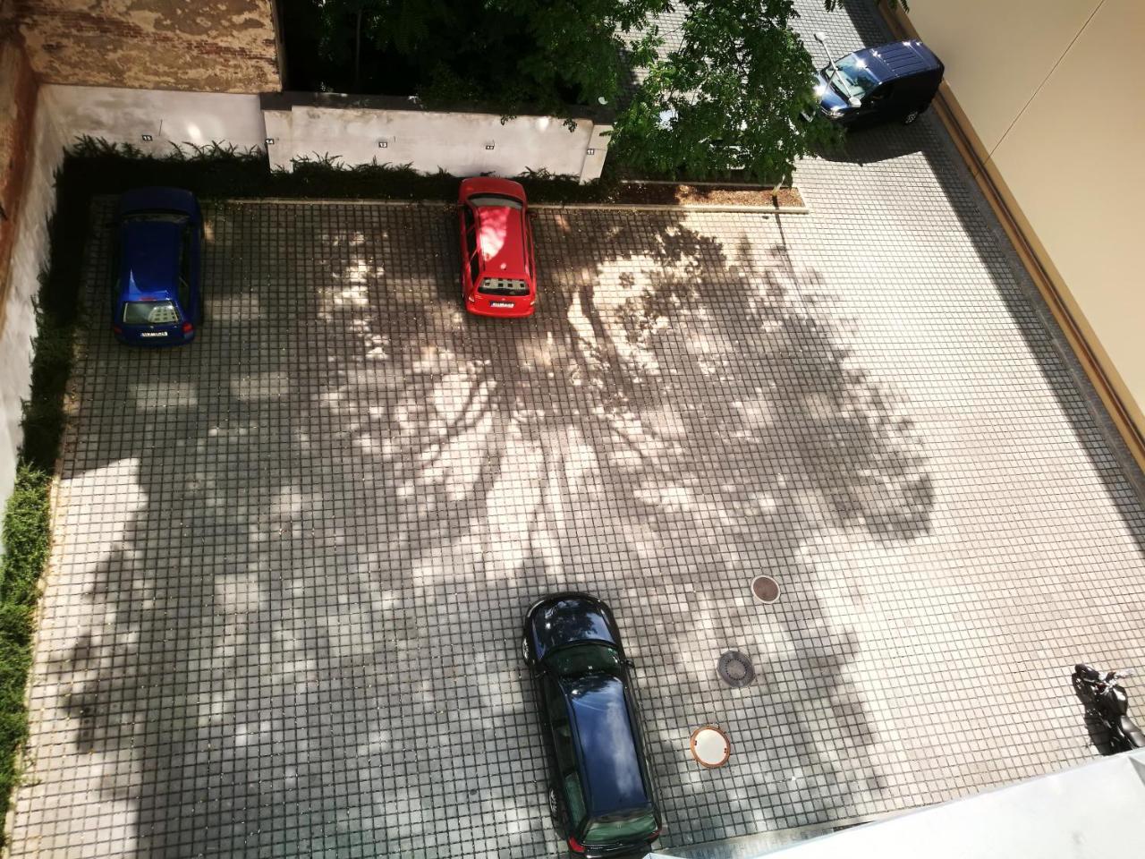 Haas Apartments Downtown With Parking Brno Bagian luar foto