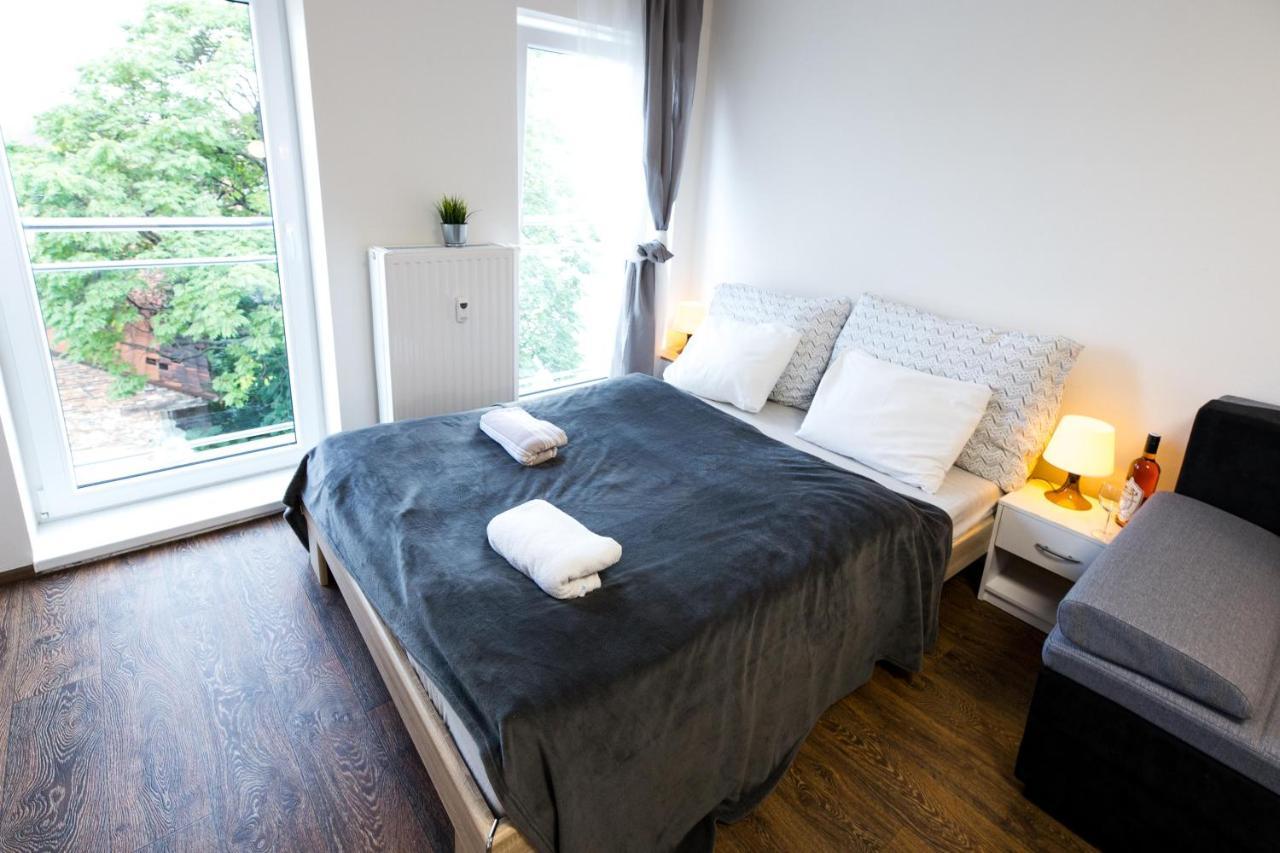 Haas Apartments Downtown With Parking Brno Bagian luar foto