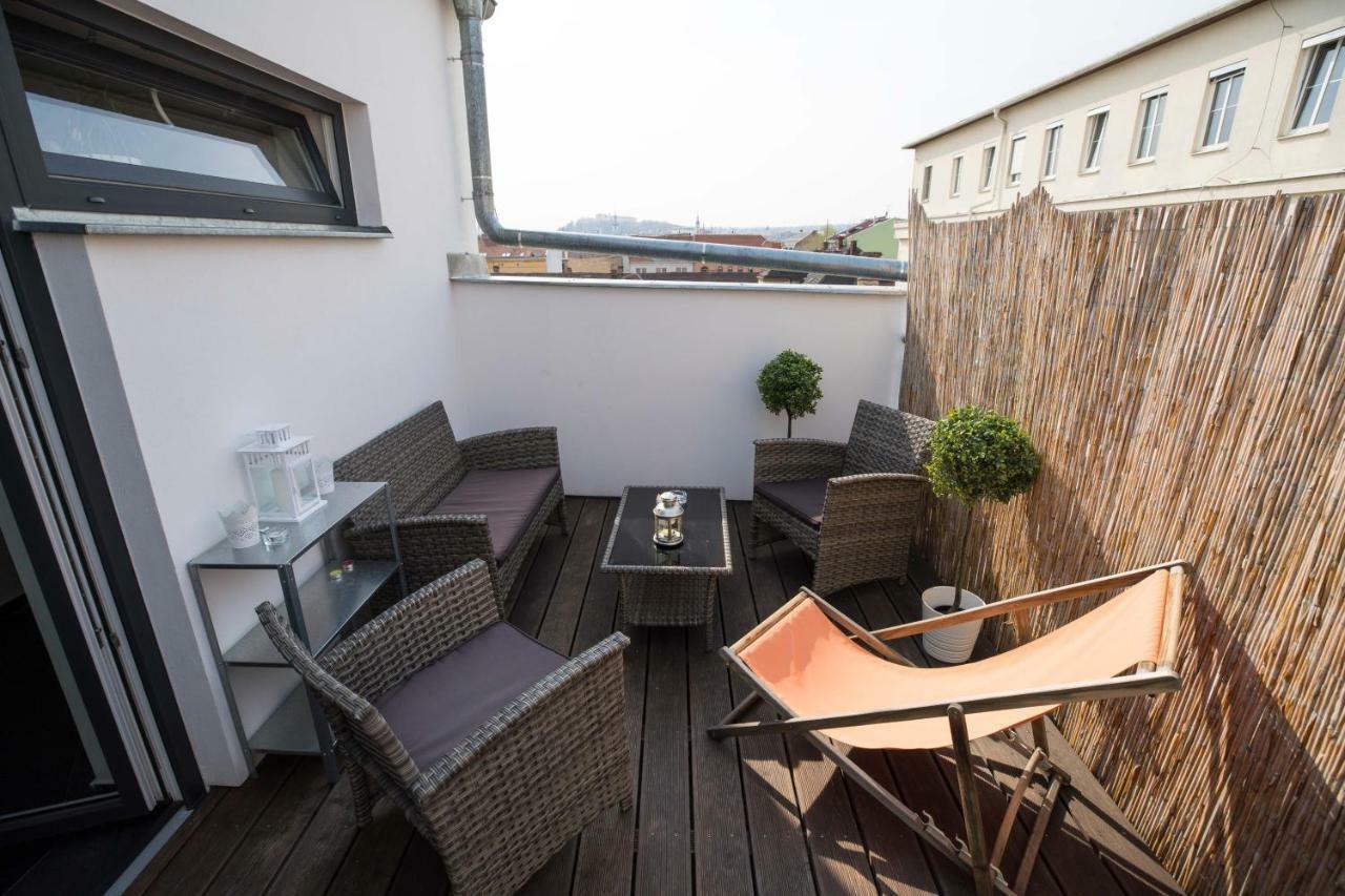 Haas Apartments Downtown With Parking Brno Bagian luar foto