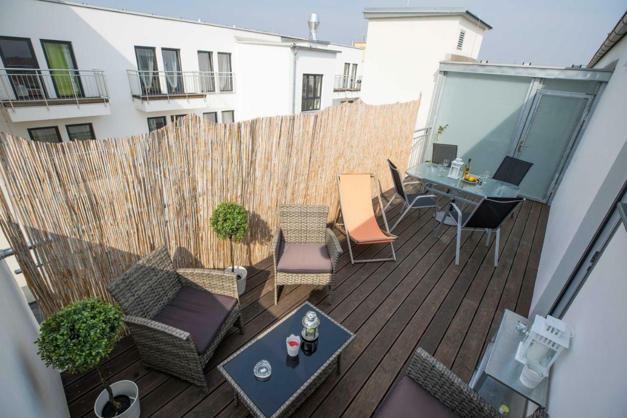 Haas Apartments Downtown With Parking Brno Bagian luar foto
